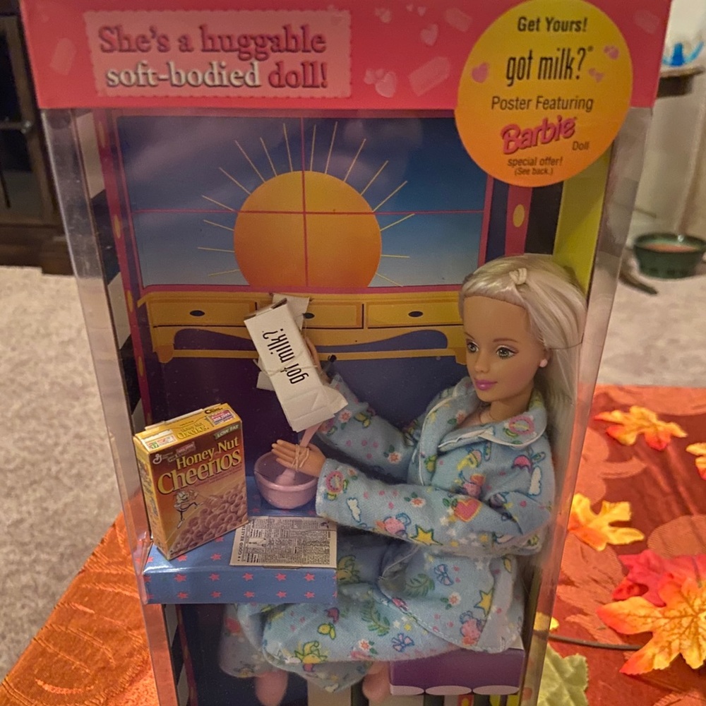 NIB Breakfast with Barbie milk carton & Honey Nut cereal w/ PJ’s on